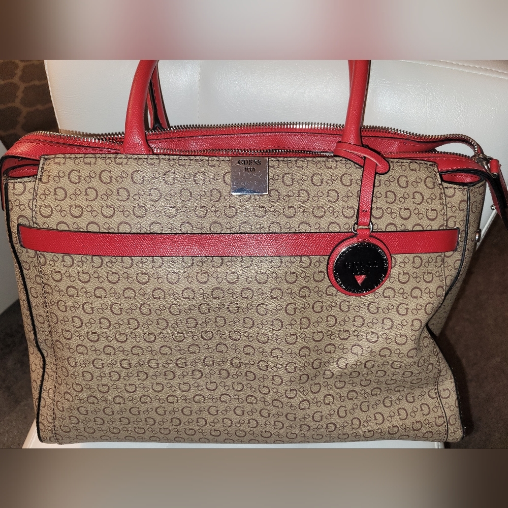 Guess purse